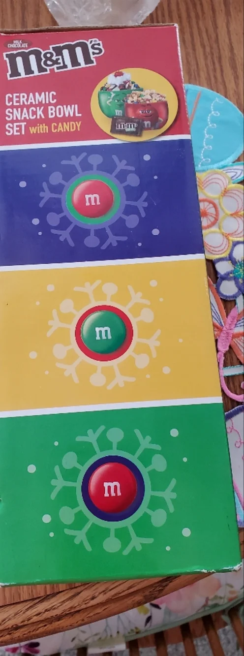 M&M'S Ceramic Snack Bowls - Red & Green Characters